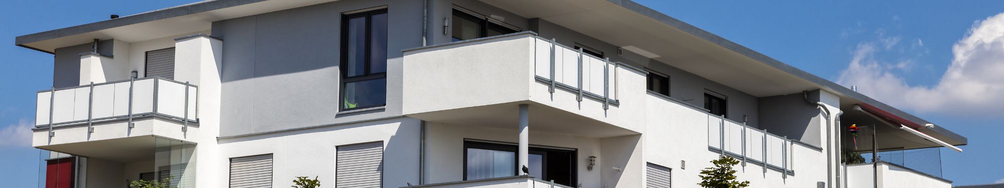 Amplia oferta de pisos, locales, solares .  en Castellon De La Plana